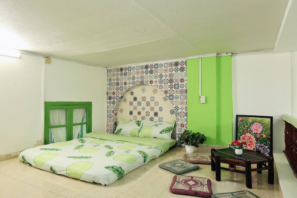 Daisy's Apartment