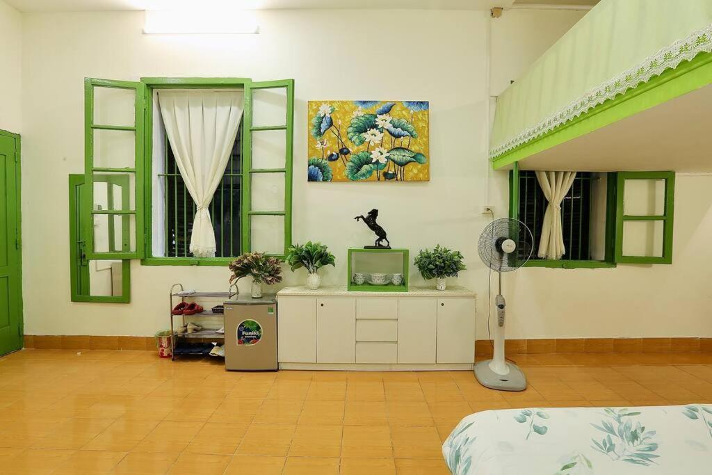 Daisy's Apartment *